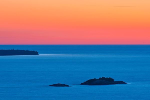 Canada-Ontario-Lake Superior Provincial Park Islands in Lake Superior at sunset